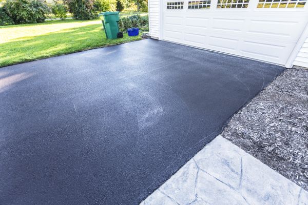 Cost of Blacktop Driveway Service in Clermont